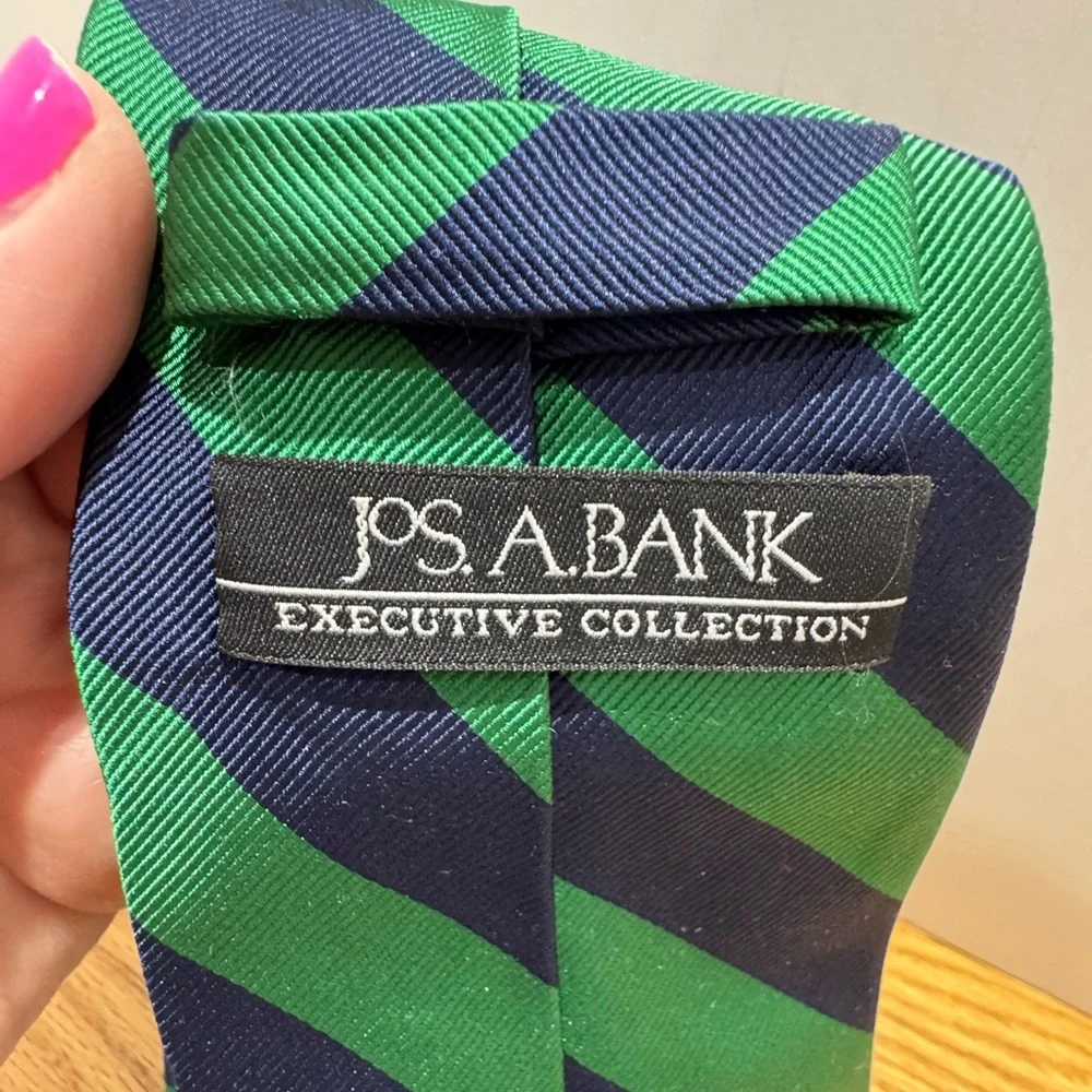 Jos A Banks Striped Green and Blue neck Tie executive collection